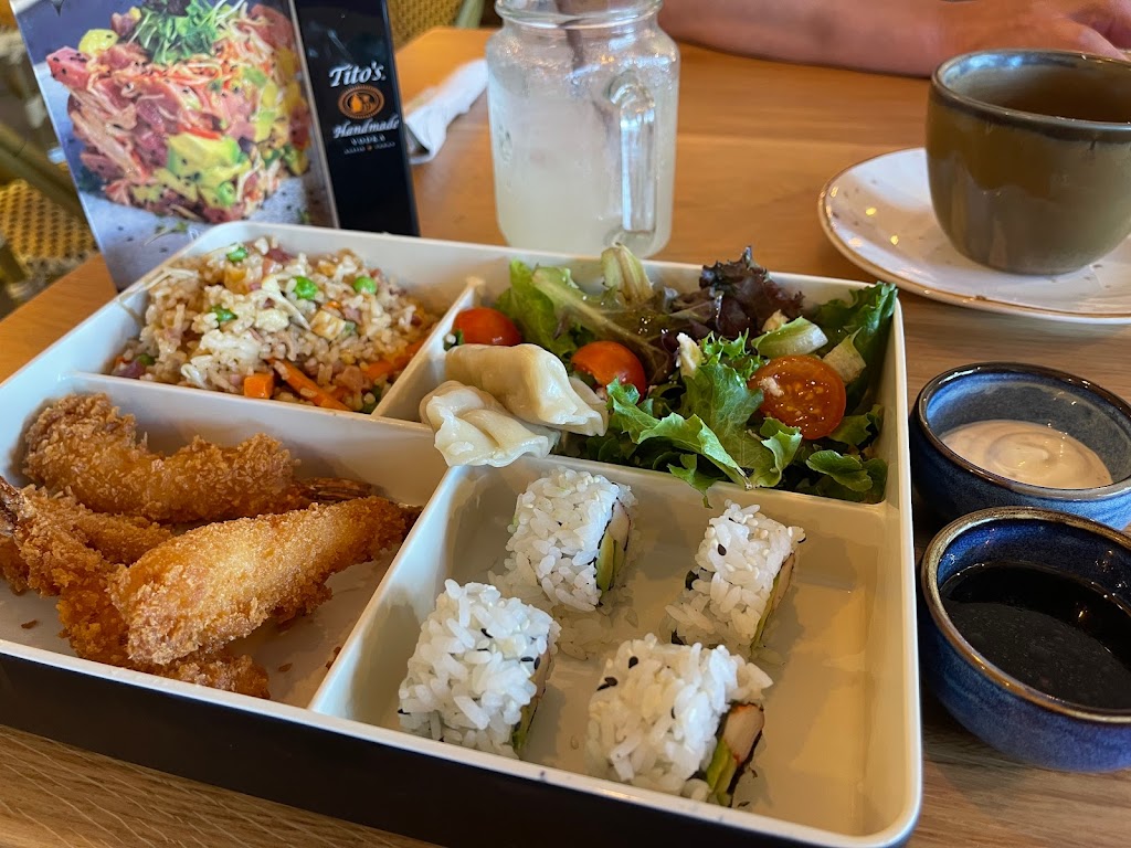 Sushi Green | restaurant | 2990 E Germann Rd Suite 5, Chandler, AZ 85286, USA | 4807413500 OR +1 480-741-3500