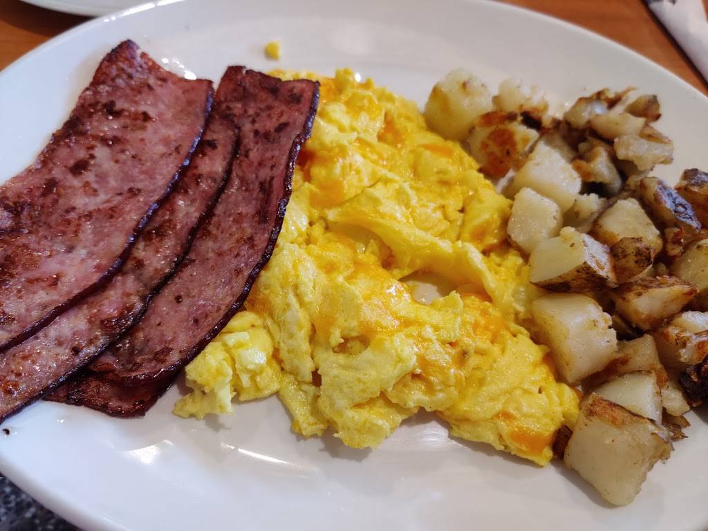 Sunset Grill | restaurant | 10 Manitou Dr, Kitchener, ON N2C 2N3, Canada | 5198940000 OR +1 519-894-0000