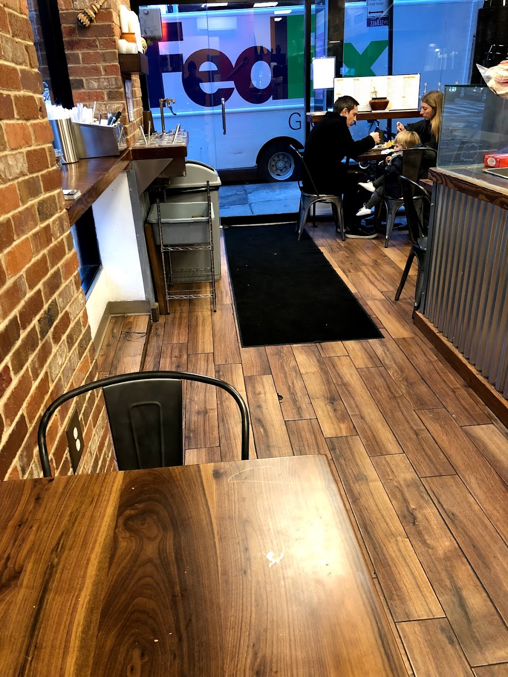 Maya Taqueria | restaurant | 168 5th Ave, Brooklyn, NY 11217, USA | 7183986292 OR +1 718-398-6292