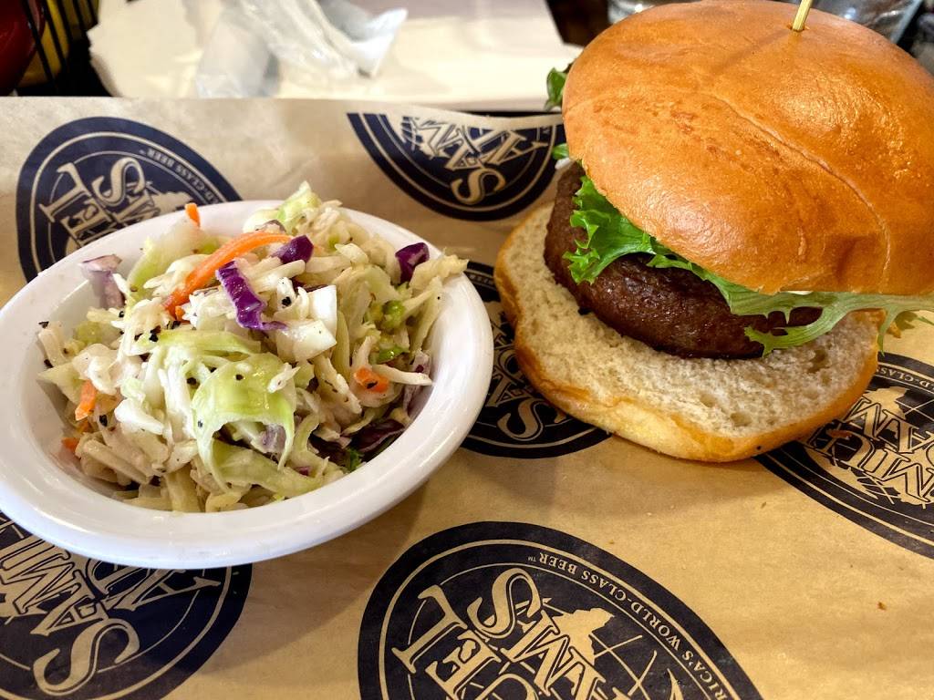 Sam Adams Atlanta Brew House | restaurant | Concourse B, Hartsfield-Jackson Atlanta, Intl Airport, N Terminal Pkwy Suite T120, Atlanta, GA 30320, USA | 4047670632 OR +1 404-767-0632