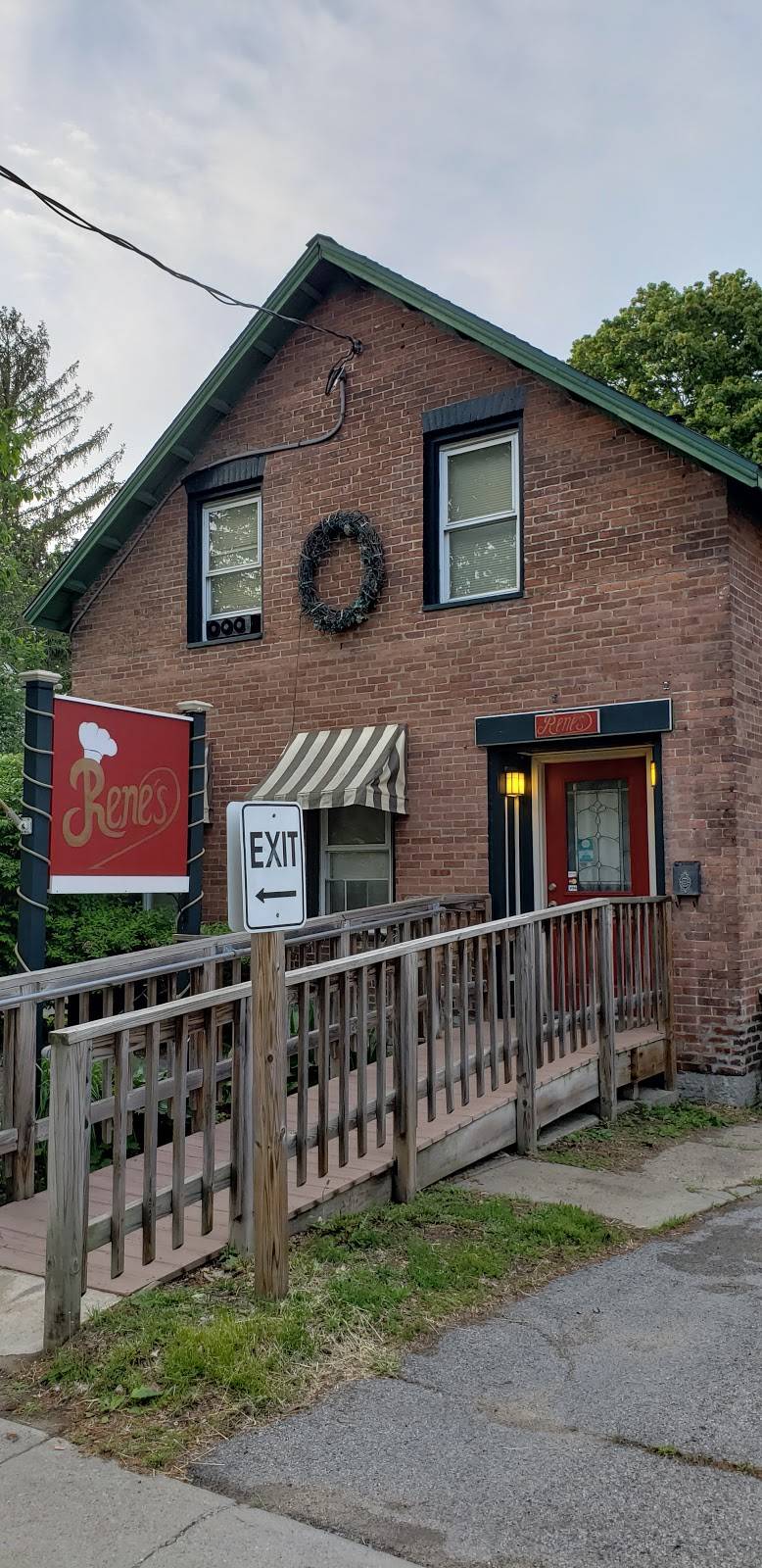 Renes Restaurant | restaurant | 63 Elm St, Glens Falls, NY 12801, USA | 5187932561 OR +1 518-793-2561