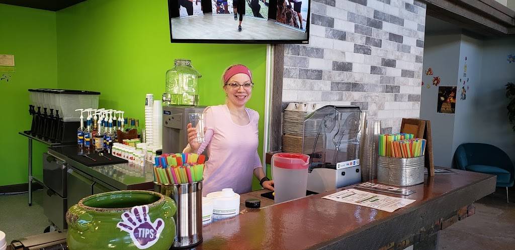 Nutrition Revolution | restaurant | 611 56th St, Kenosha, WI 53140, USA | 2627642985 OR +1 262-764-2985