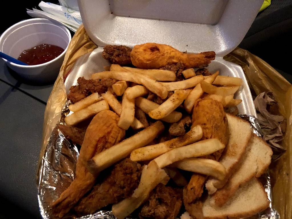 Eddies Restaurant | restaurant | 1956 Hollywood Ave, Shreveport, LA 71108, USA | 3186319082 OR +1 318-631-9082