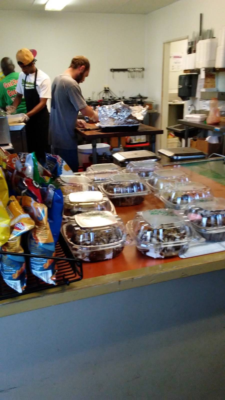 Yalls Barbecue and Produce | restaurant | 1515 County Rd 24, Tyler, TX 75705, USA | 9035666534 OR +1 903-566-6534