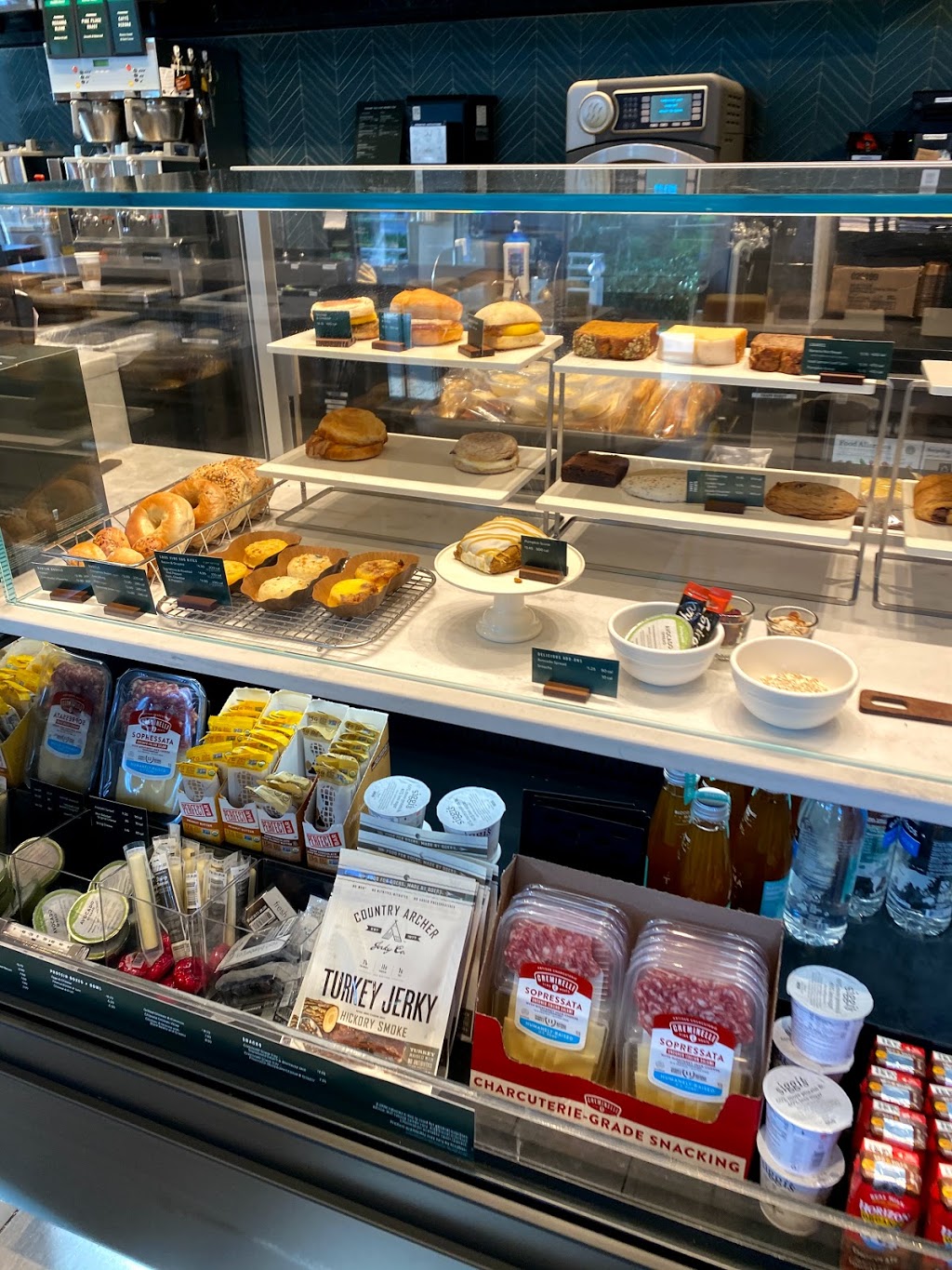 Starbucks | cafe | 1455 Ocean Dr #100, Miami Beach, FL 33139, USA | 3056740074 OR +1 305-674-0074