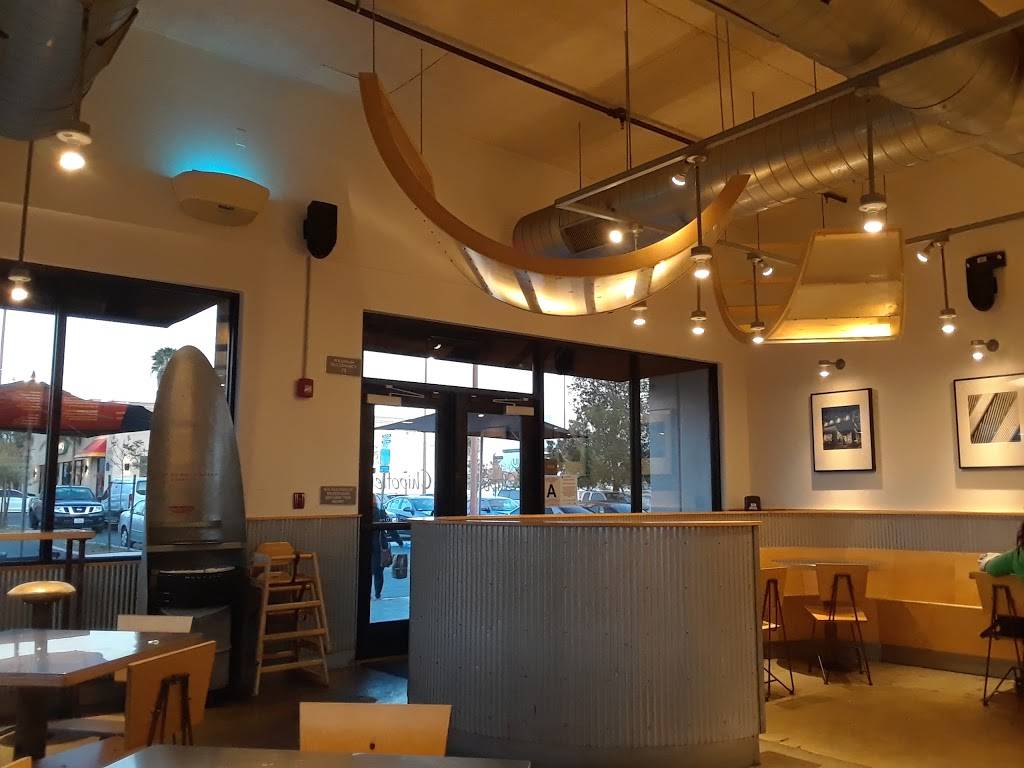 Chipotle Mexican Grill | restaurant | 2465 W Florida Ave, Hemet, CA 92545, USA | 9516580139 OR +1 951-658-0139