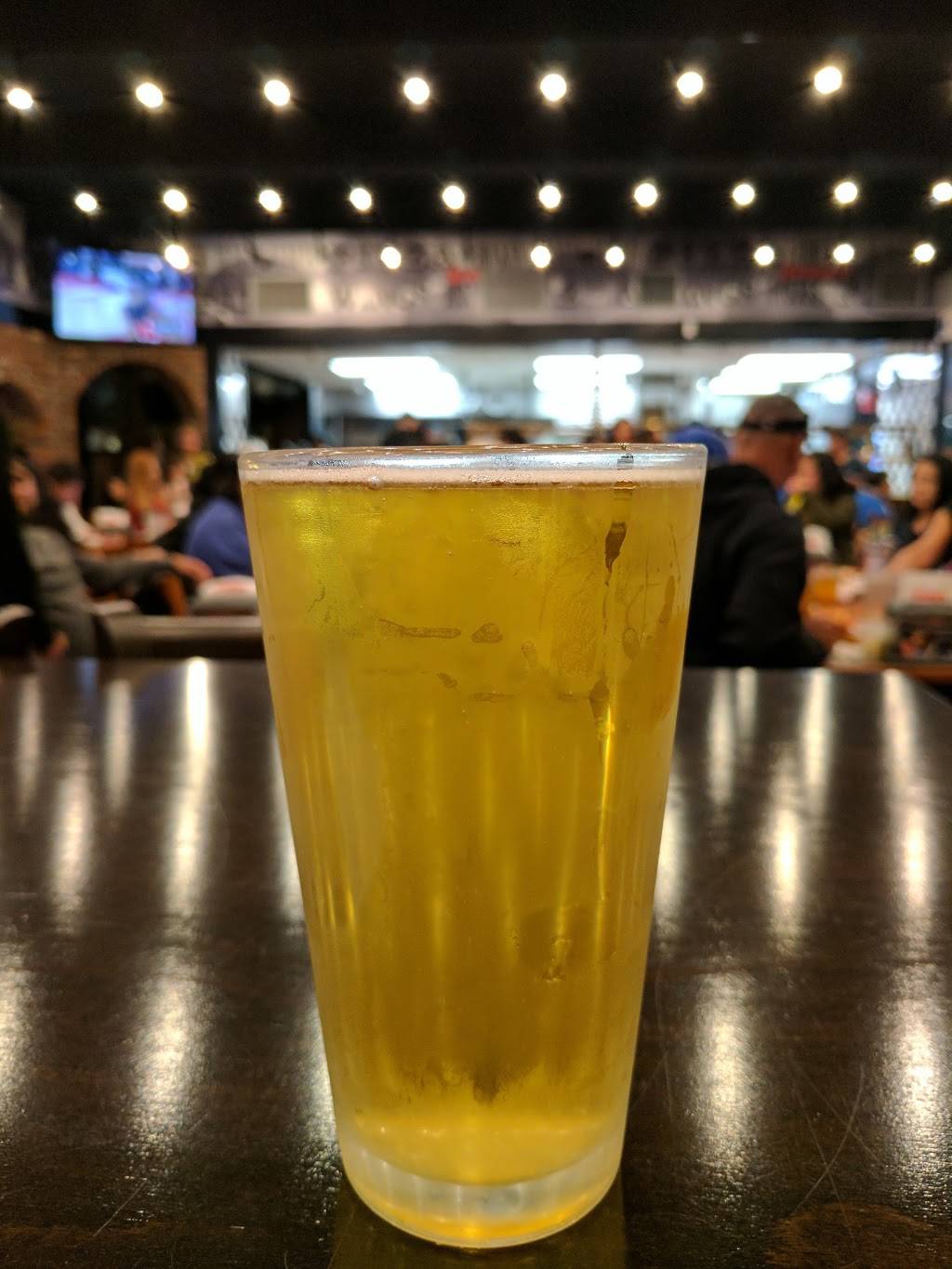 Shakeys Pizza Parlor | restaurant | 1955 S Atlantic Blvd, Monterey Park, CA 91754, USA | 6262896351 OR +1 626-289-6351