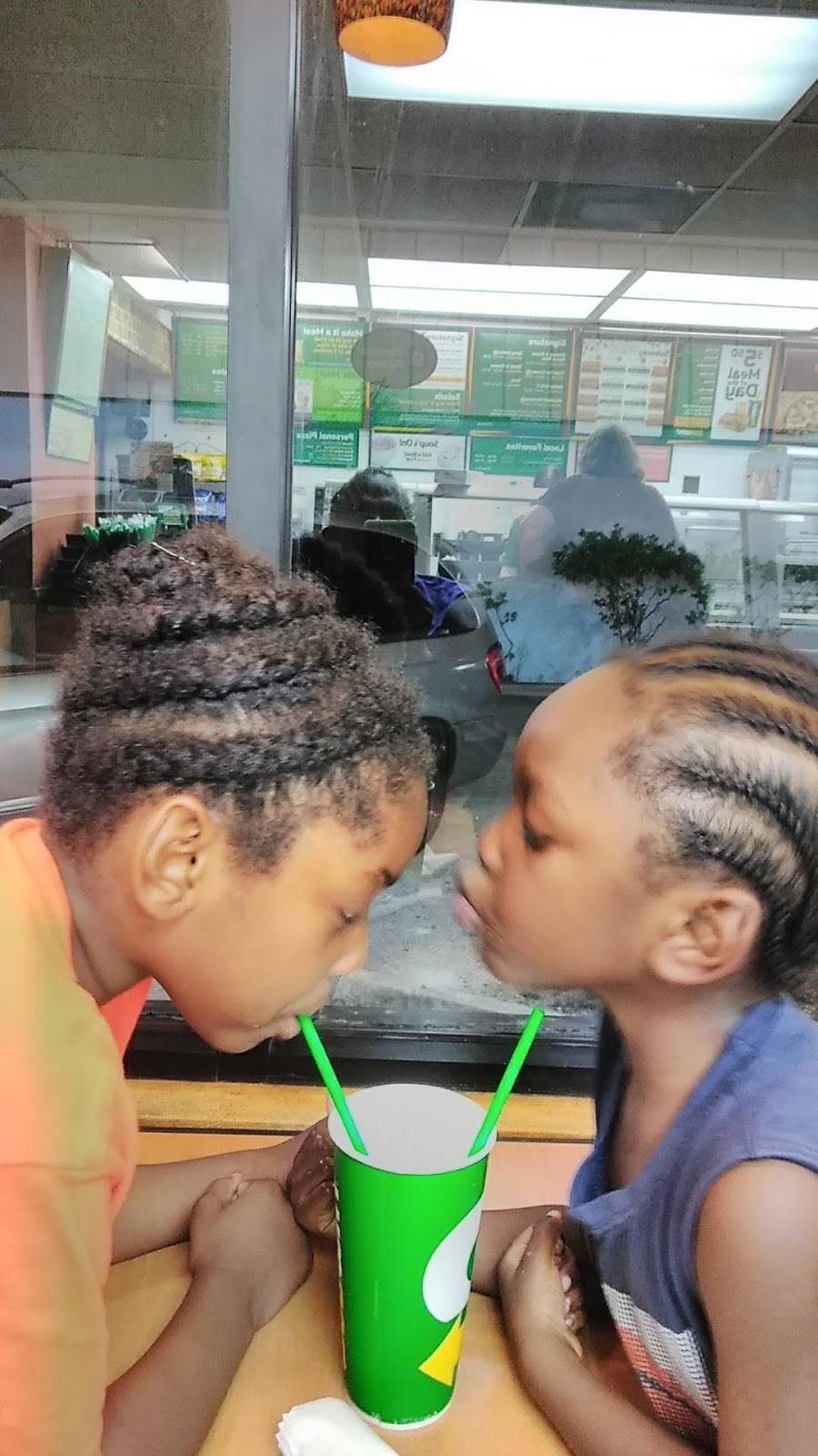 Subway | restaurant | 3316 N Federal Hwy, Lighthouse Point, FL 33064, USA | 9543666016 OR +1 954-366-6016