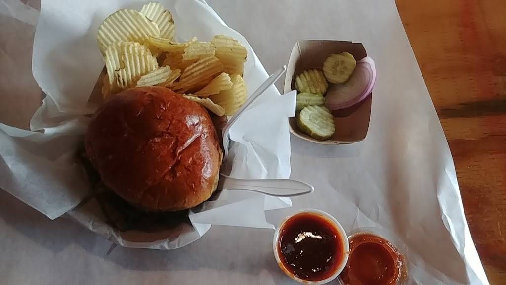 Fat Dans Deli | restaurant | 5410 N College Ave, Indianapolis, IN 46220, USA | 3176003333 OR +1 317-600-3333