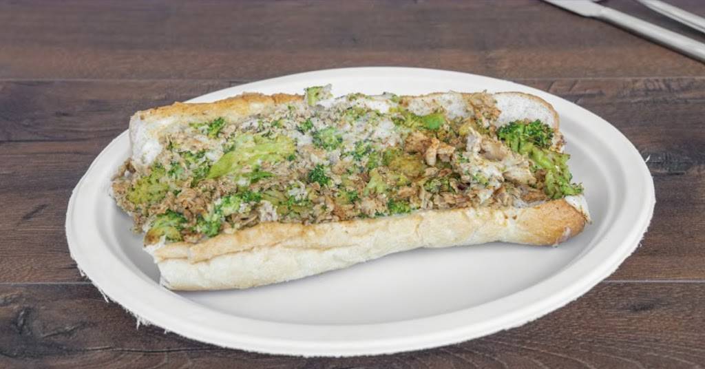 Lees Famous Cheesesteaks | restaurant | 12890 W Colonial Dr, Winter Garden, FL 34787, USA | 4074618925 OR +1 407-461-8925