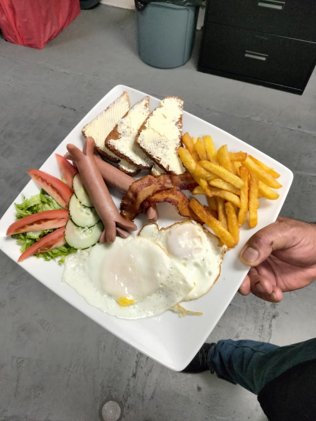 The Soddes Kitchen | restaurant | 5660 Bayshore Rd unit 30, North Fort Myers, FL 33917, USA | 2392571120 OR +1 239-257-1120