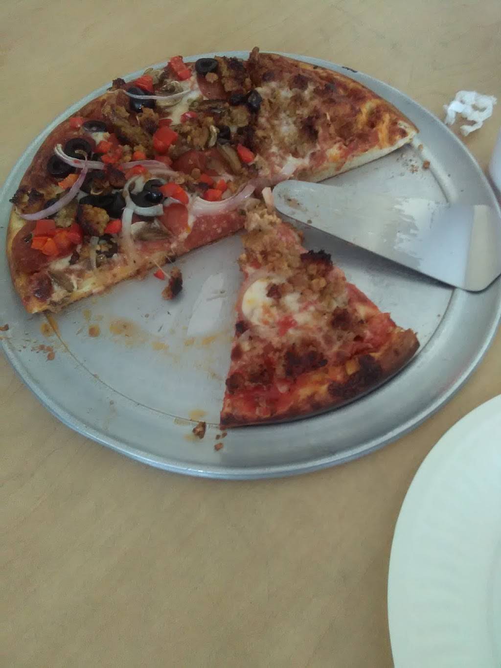 PizzaDilly | restaurant | 194 E Valley Blvd, Colton, CA 92324, USA | 9093700242 OR +1 909-370-0242