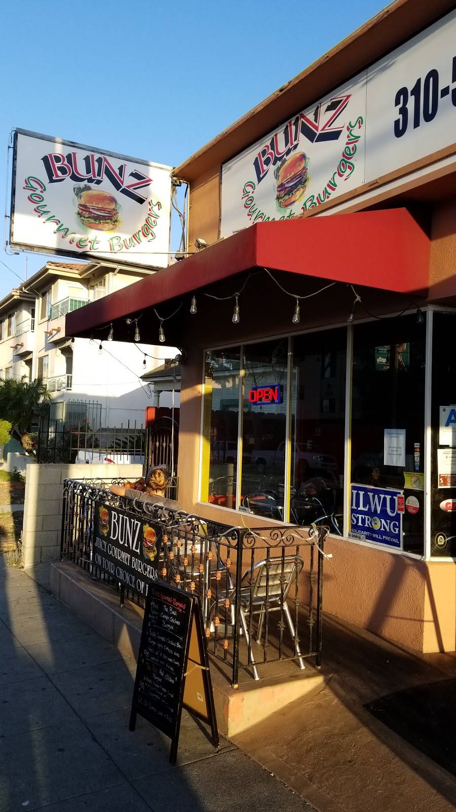 Bunz Gourmet Burgers | restaurant | 655 W 7th St, San Pedro, CA 90731, USA | 3105148773 OR +1 310-514-8773