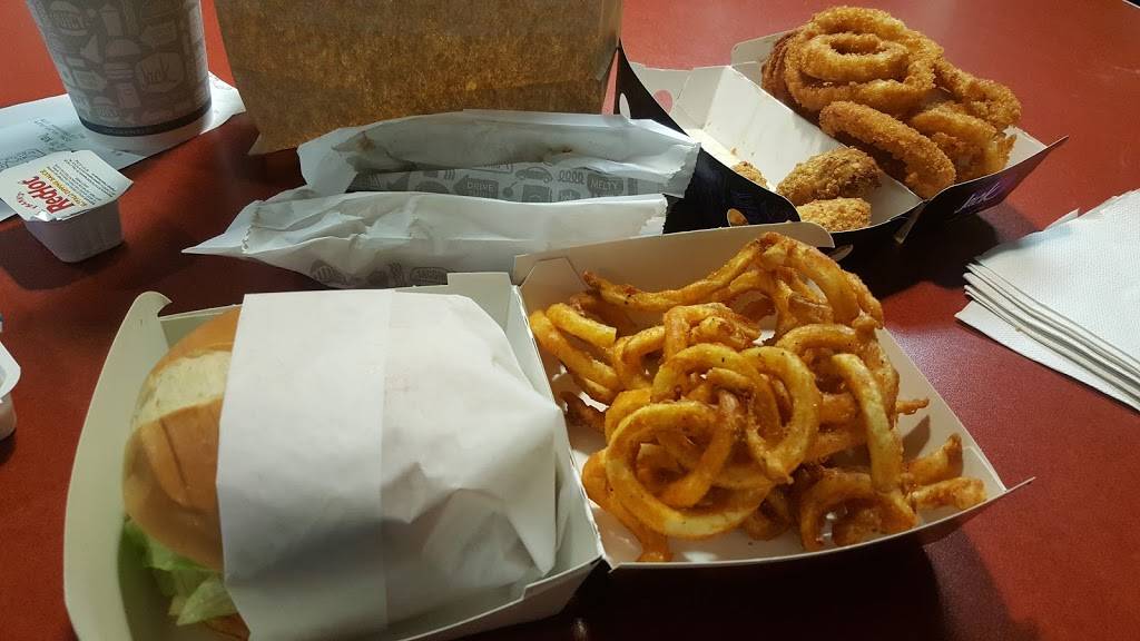 Jack in the Box | restaurant | 2101 Palos Verdes Dr N, Lomita, CA 90717, USA | 3103254552 OR +1 310-325-4552