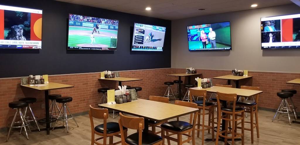 The Spot Bar and Grill | restaurant | 200 Merrow Rd, Tolland, CT 06084, USA | 8608720332 OR +1 860-872-0332