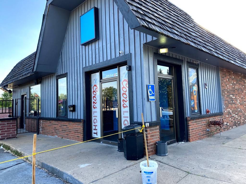 Lenerds Bar & Grill | restaurant | 2501 Coon Rapids Blvd NW, Coon Rapids, MN 55433, USA | 7634323245 OR +1 763-432-3245