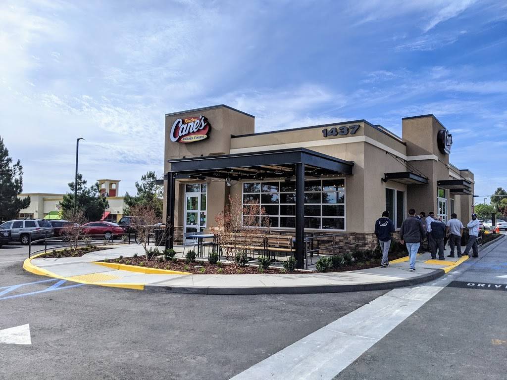 Raising Canes Chicken Fingers | meal takeaway | 1437 N Mountain Ave, Ontario, CA 91762, USA | 9093950006 OR +1 909-395-0006