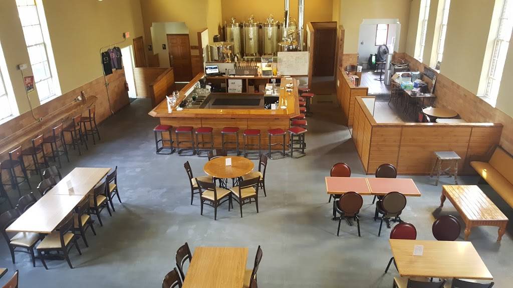 BrickHaven Brewing Company | restaurant | 200 E Jefferson St, Grand Ledge, MI 48837, USA | 5179251319 OR +1 517-925-1319