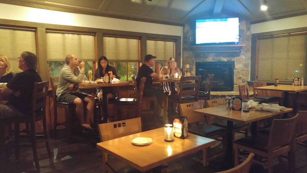 Market Broilers MB Grille | restaurant | 1161 Simi Town Center Way, Simi Valley, CA 93065, USA | 8052107640 OR +1 805-210-7640