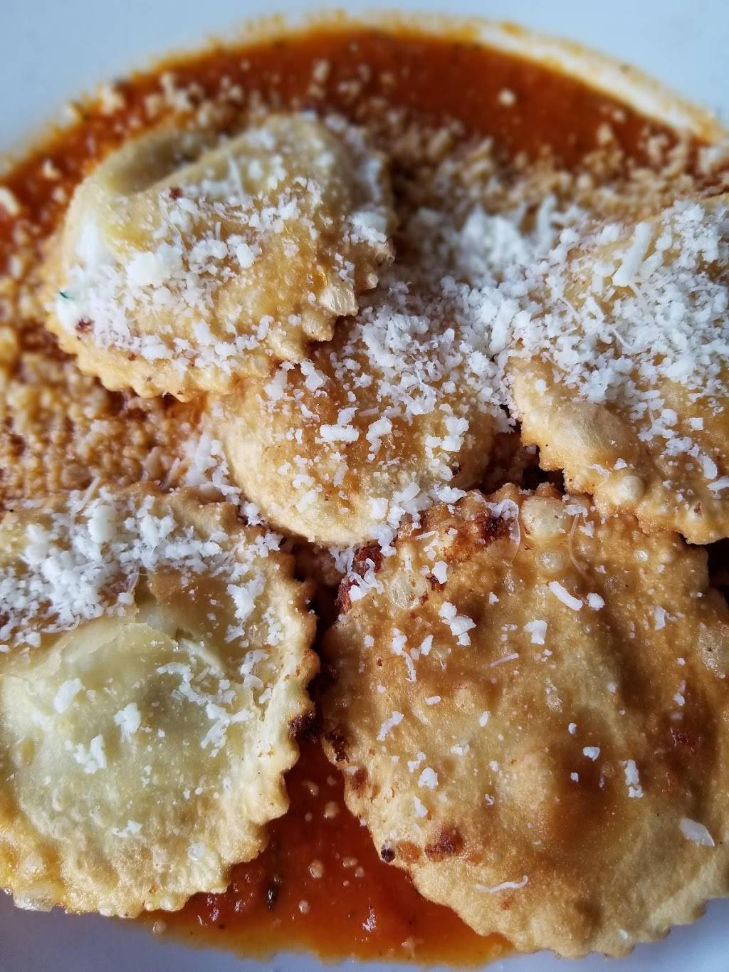 Caps Oak Street Bar & Grill | restaurant | 144 Oak St, Brentwood, CA 94513, USA | 9256341025 OR +1 925-634-1025