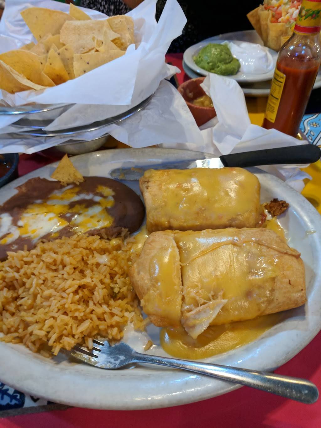 Los Tres Amigos | restaurant | 6106 NW Cache Rd, Lawton, OK 73505, USA | 5803533380 OR +1 580-353-3380