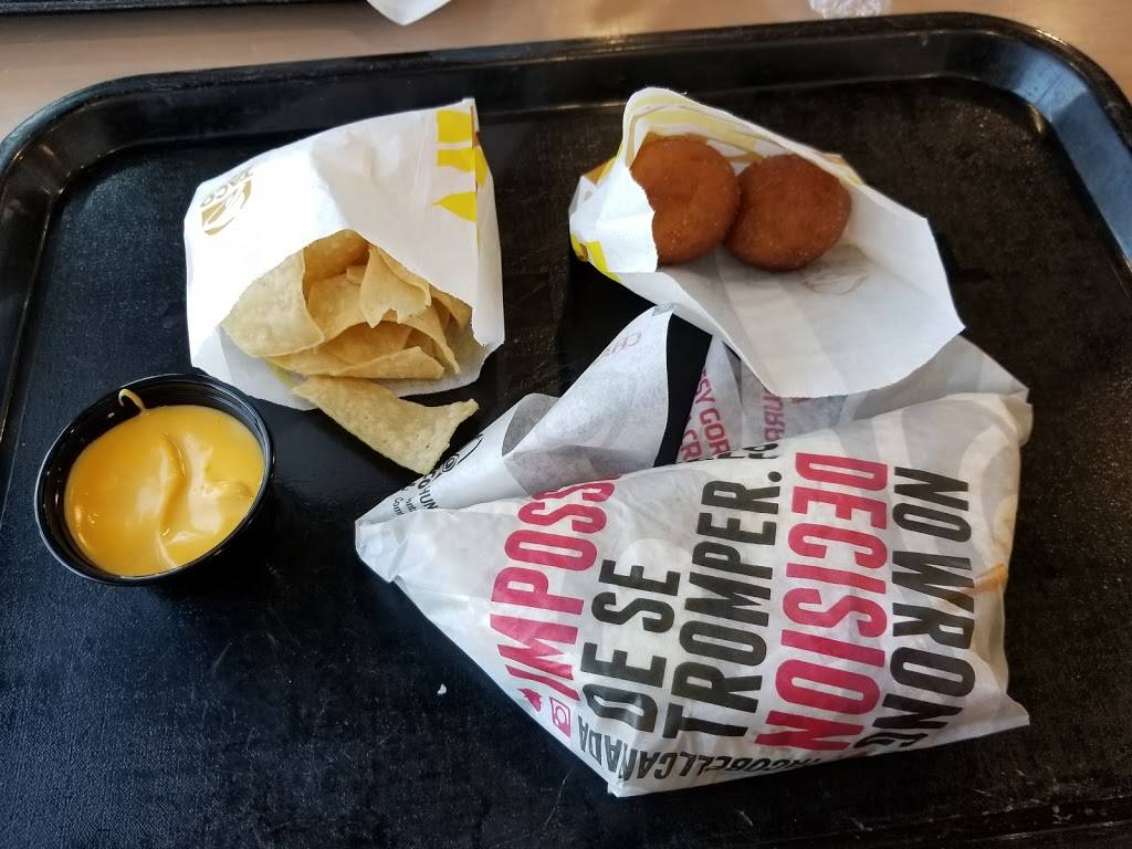 Taco Bell | meal takeaway | 455 Woodlawn Rd W, Guelph, ON N1K 1A6, Canada | 5197802499 OR +1 519-780-2499