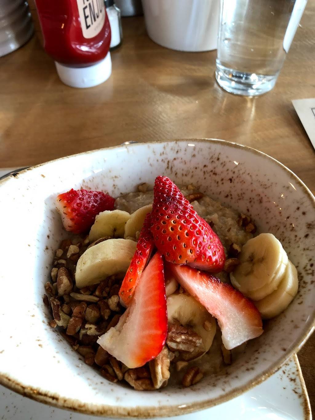 Thai Basil | restaurant | 3110 N Central Ave, Phoenix, AZ 85012, USA | 6022745020 OR +1 602-274-5020