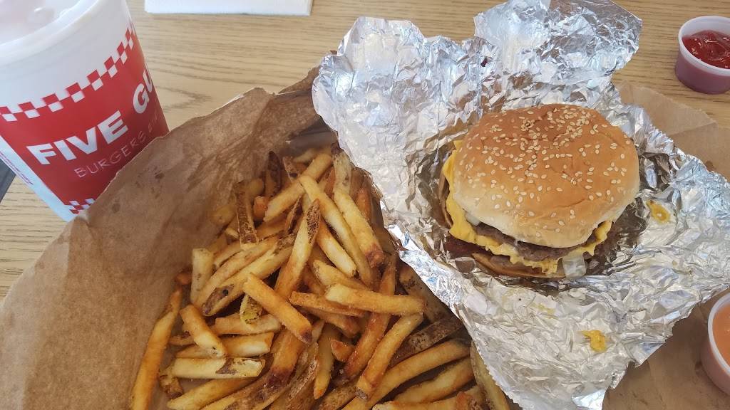 Five Guys | meal takeaway | 487 E 12300 S Suite A, Draper, UT 84020, USA | 8015715027 OR +1 801-571-5027