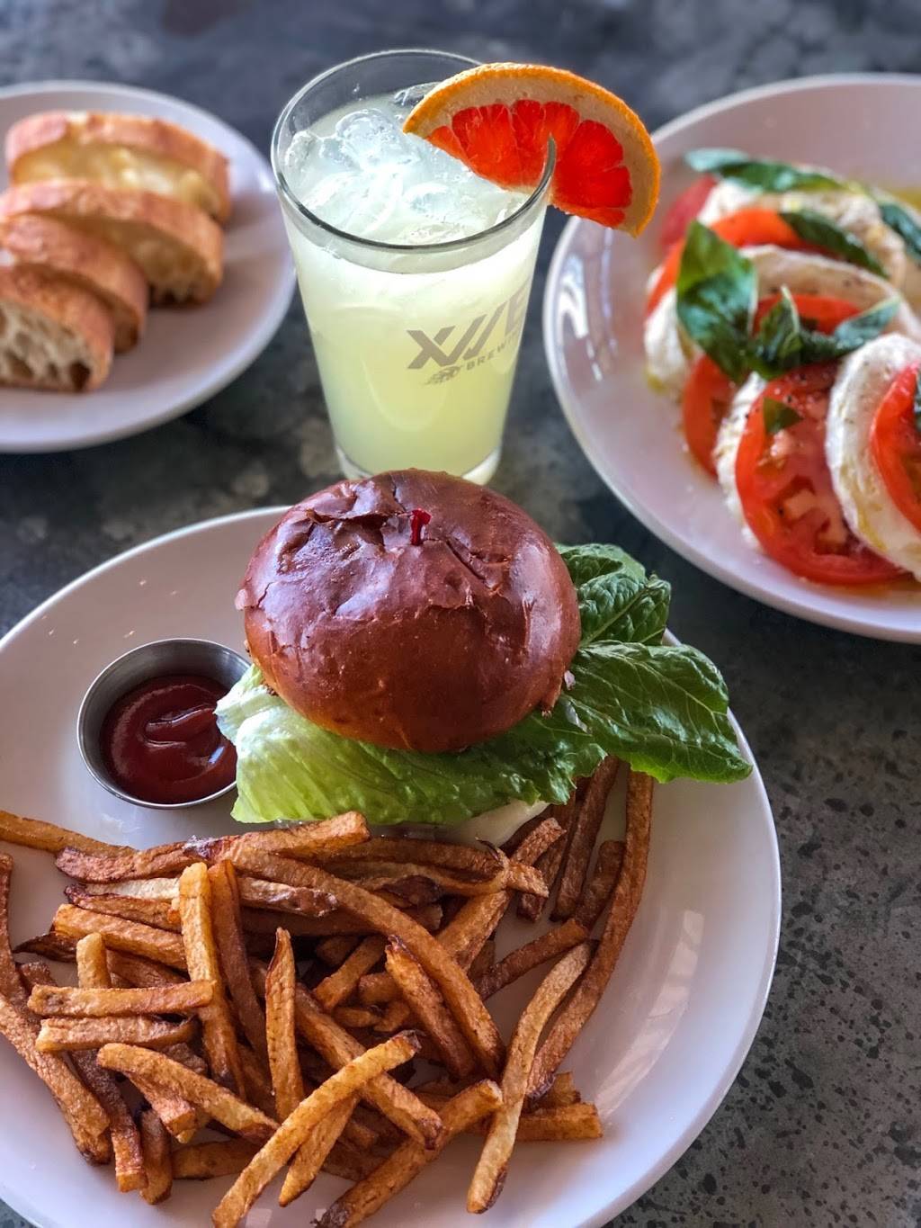 Pane Bianco Van Buren | restaurant | 1505 E Van Buren St, Phoenix, AZ 85006, USA | 6024414749 OR +1 602-441-4749