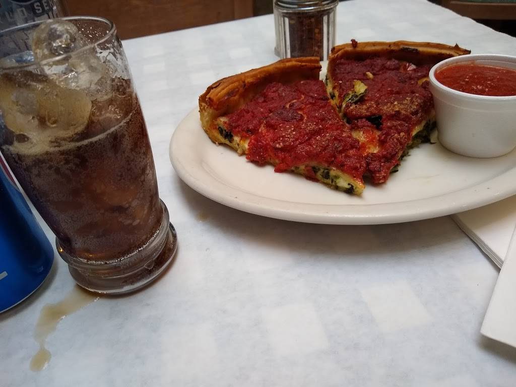 Nancys Pizza | restaurant | 2930 N Broadway, Chicago, IL 60657, USA | 7738831977 OR +1 773-883-1977