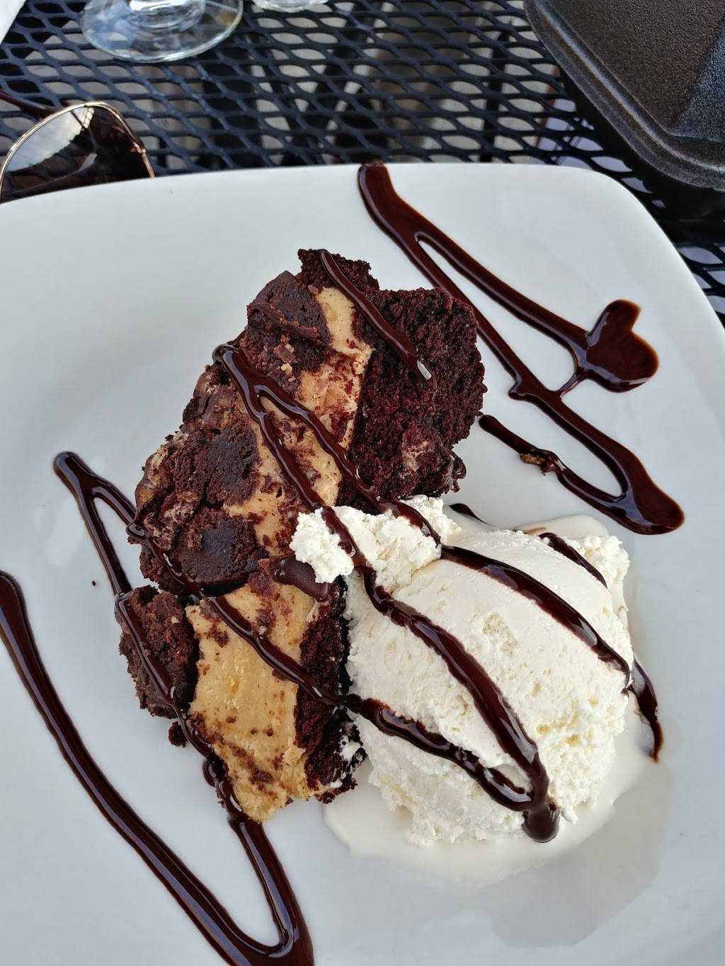 City Streets | restaurant | 411 Waverley Oaks Rd, Waltham, MA 02452, USA | 7816472489 OR +1 781-647-2489