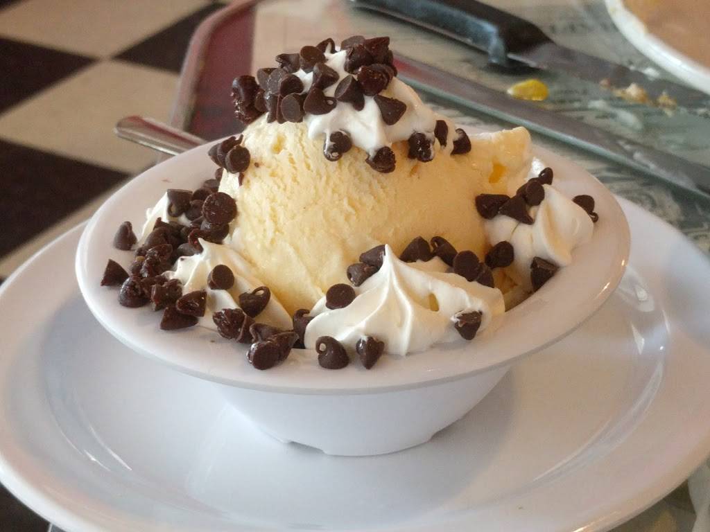 Mamas Daughters Diner | cafe | 6509 W Park Blvd, Plano, TX 75093, USA | 9724738877 OR +1 972-473-8877