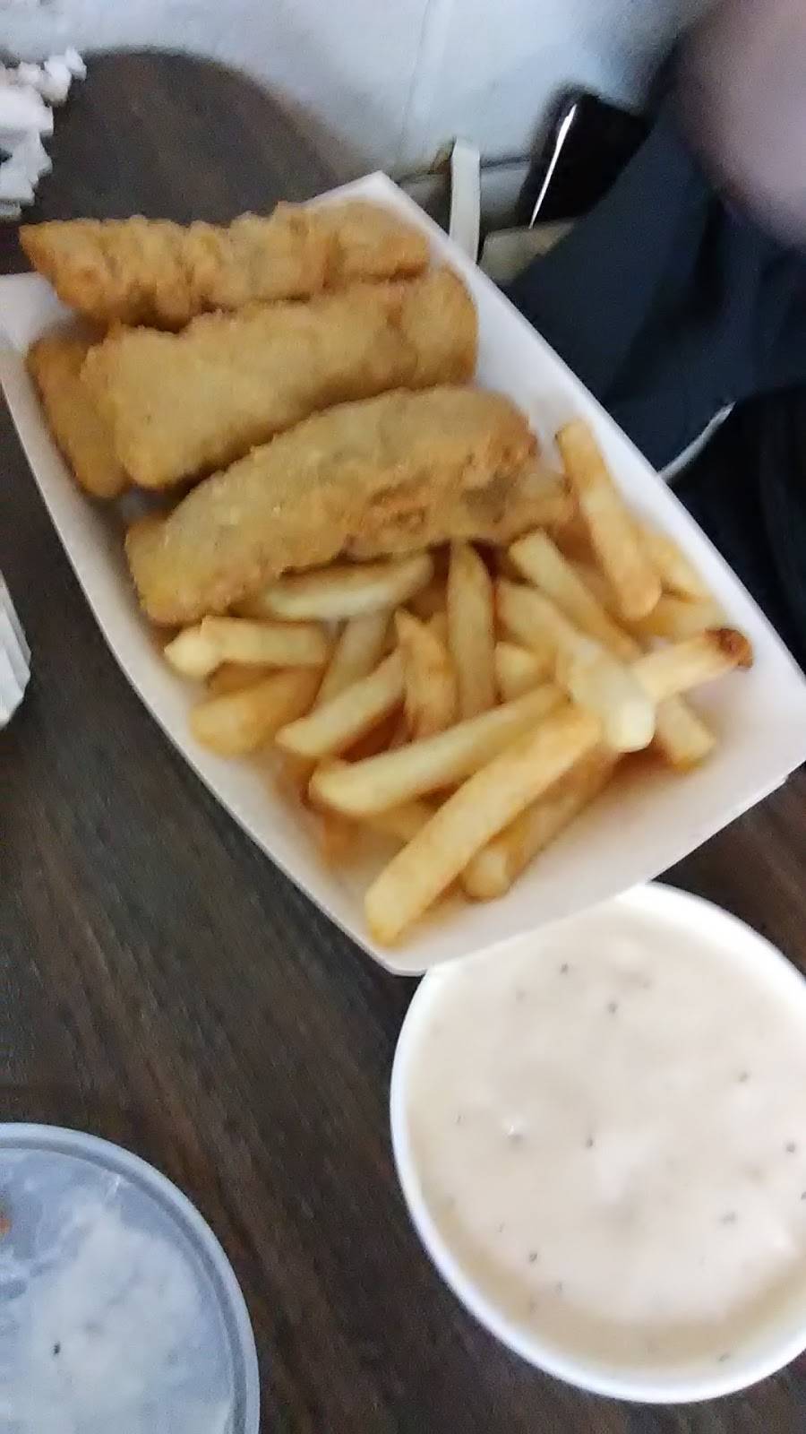 Cottons Fried Chicken | restaurant | 705 Homer Rd, Minden, LA 71055, USA | 3183776679 OR +1 318-377-6679