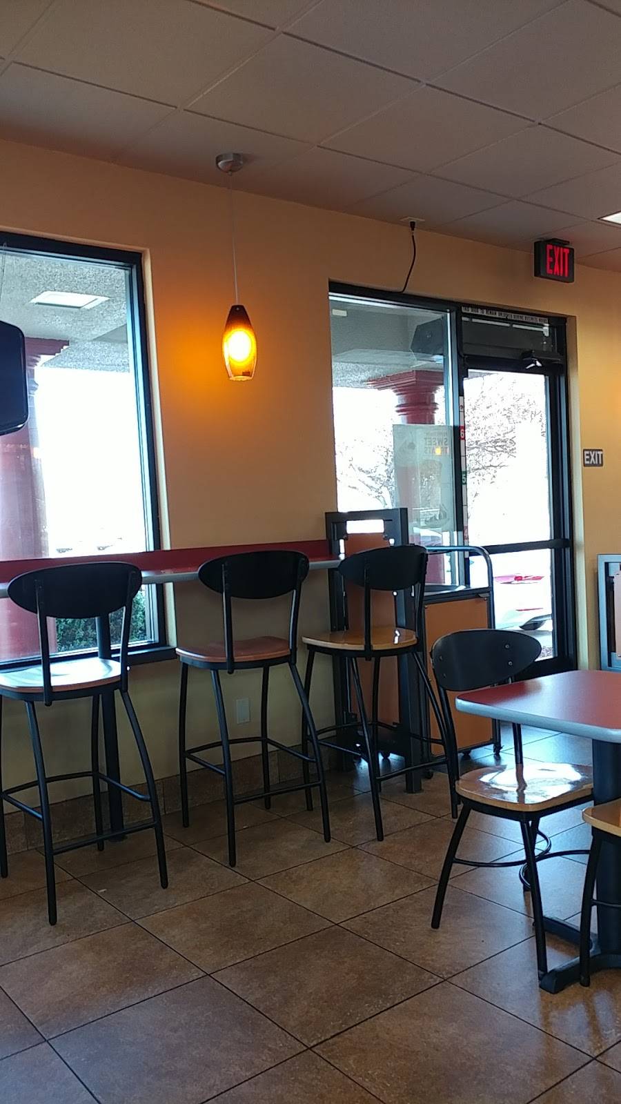 Jack in the Box | restaurant | 4602 Almaden Expy, San Jose, CA 95118, USA | 4087233845 OR +1 408-723-3845