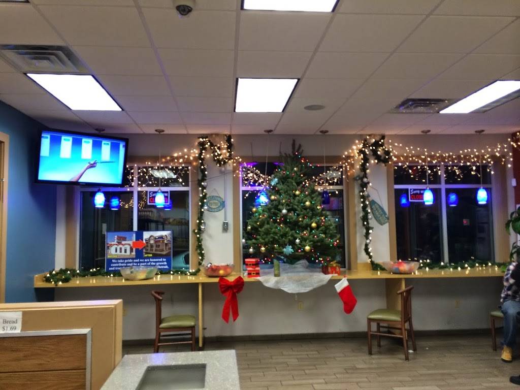 Captain Jays Fish & Chicken | meal takeaway | 15321 Greenfield Rd, Detroit, MI 48227, USA | 3138353474 OR +1 313-835-3474