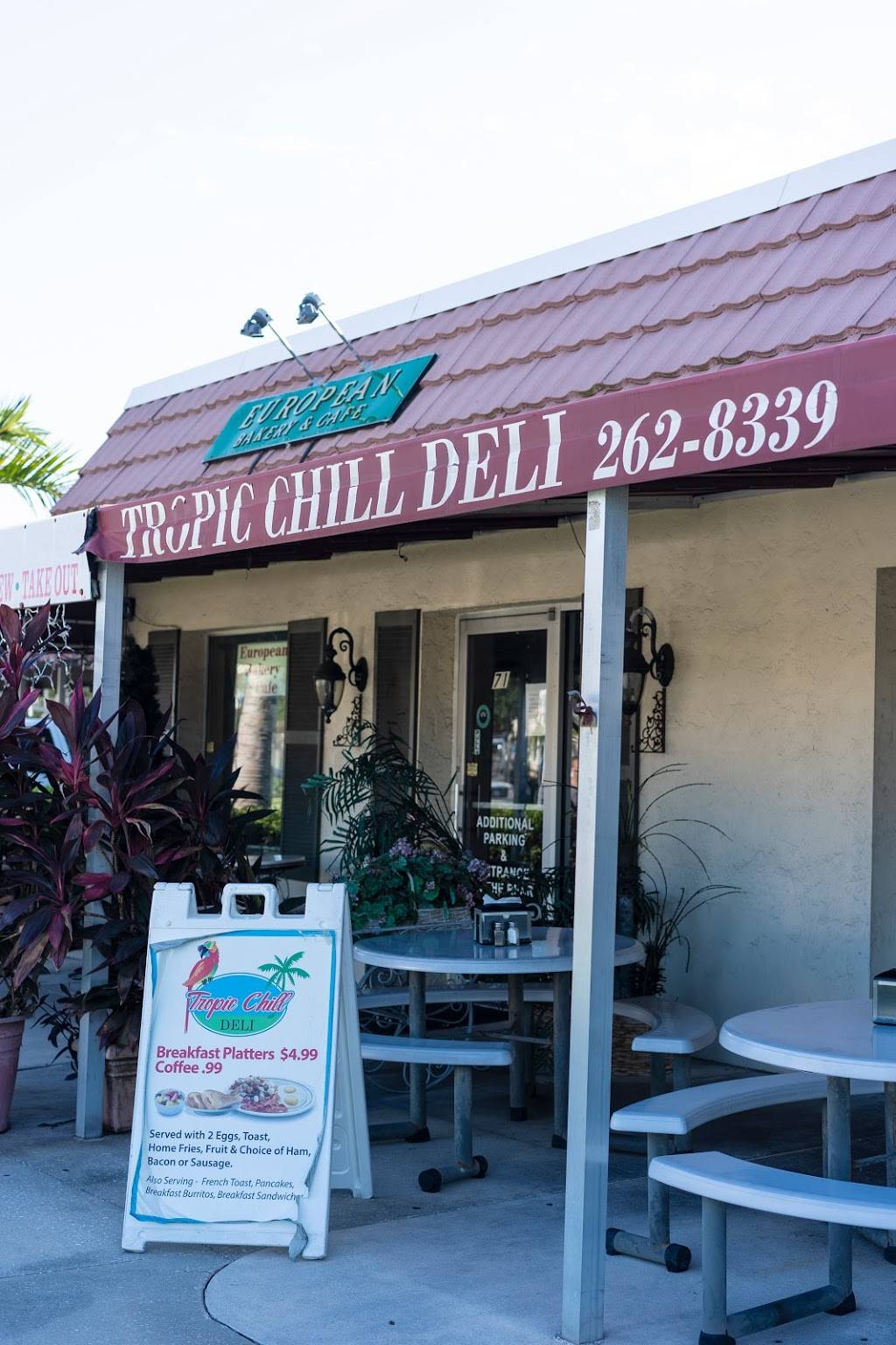Tropic Chill Deli | restaurant | 75 9th St S, Naples, FL 34102, USA | 2392628339 OR +1 239-262-8339