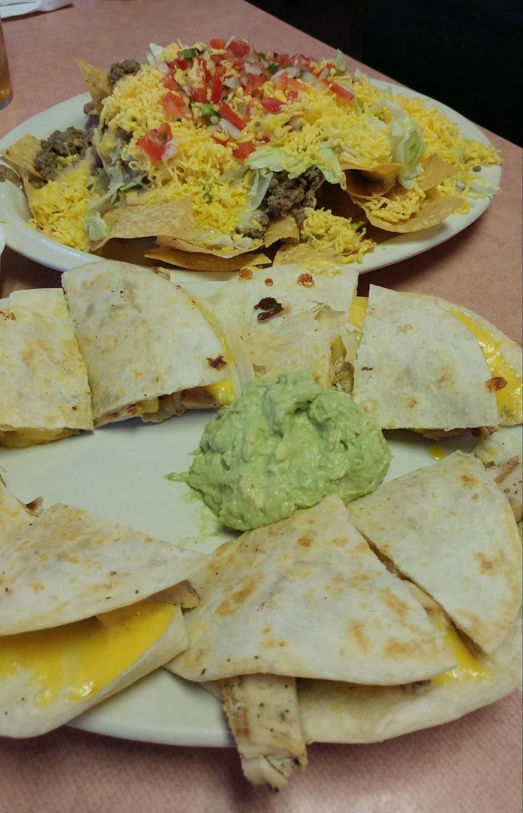 Elenas | restaurant | 6290 Phelan Blvd, Beaumont, TX 77706, USA | 4098612800 OR +1 409-861-2800