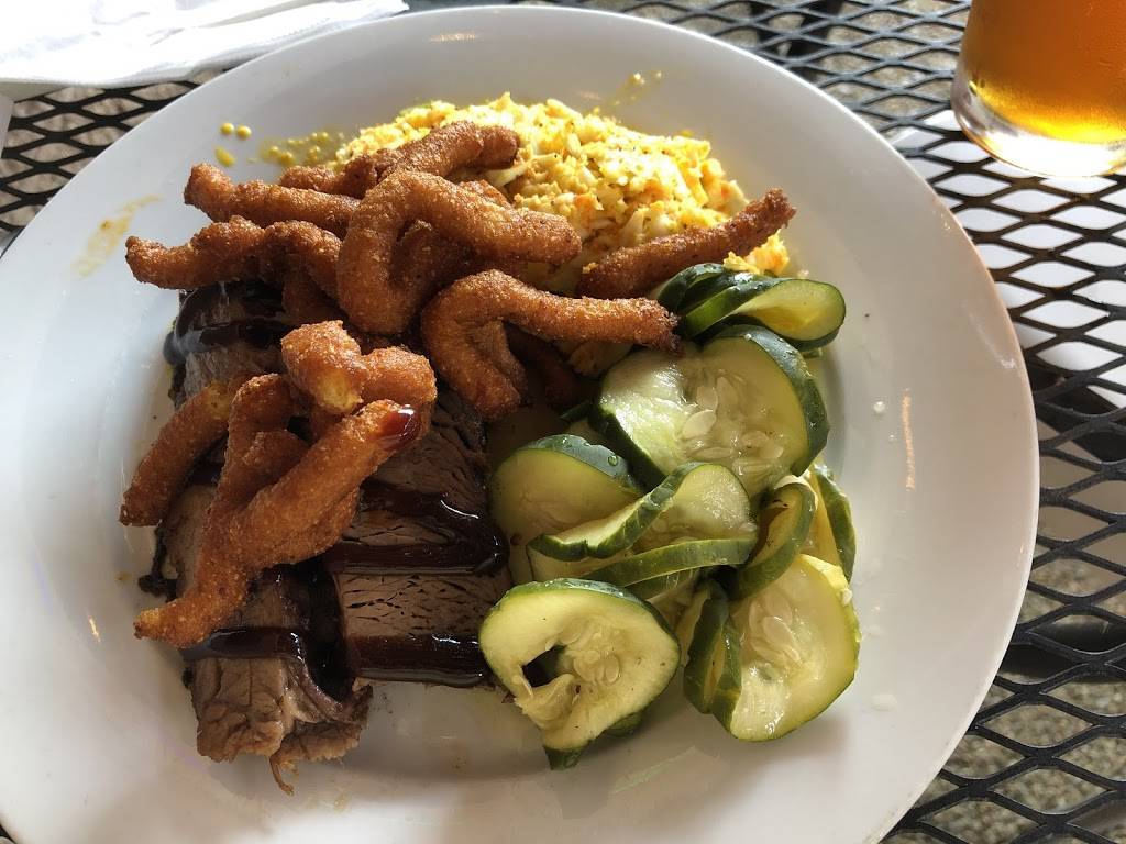 The Pig | restaurant | 630 Weaver Dairy Rd #101, Chapel Hill, NC 27514, USA | 9199421133 OR +1 919-942-1133