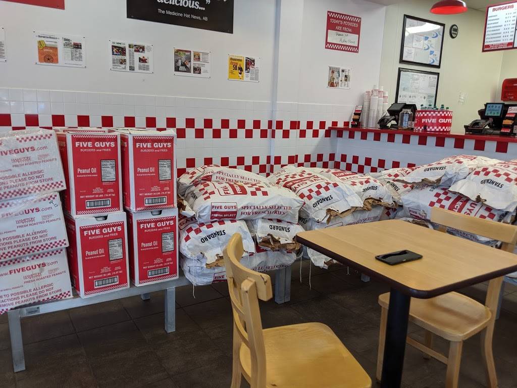 Five Guys | meal takeaway | 3939 Washington Ave Unit 600, Houston, TX 77007, USA | 7134265558 OR +1 713-426-5558