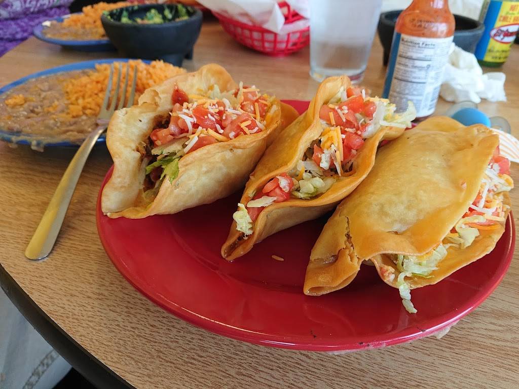 Sombreros Mexican Restaurant | restaurant | 2903 Pierce Rd #107, Saginaw, MI 48604, USA | 9894012332 OR +1 989-401-2332