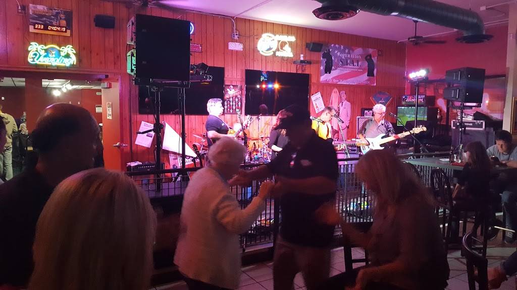 Stadium Grill | restaurant | 8330 Tyler Blvd, Mentor, OH 44060, USA | 4402054745 OR +1 440-205-4745