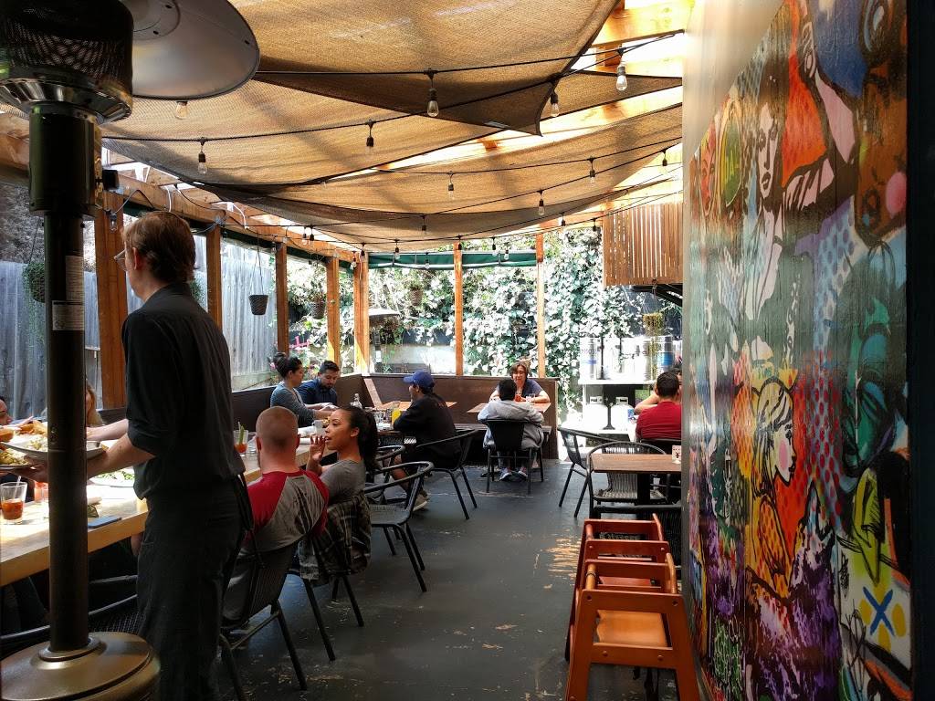 The Grand Tavern | restaurant | 3601 Grand Ave, Oakland, CA 94610, USA | 5104444644 OR +1 510-444-4644