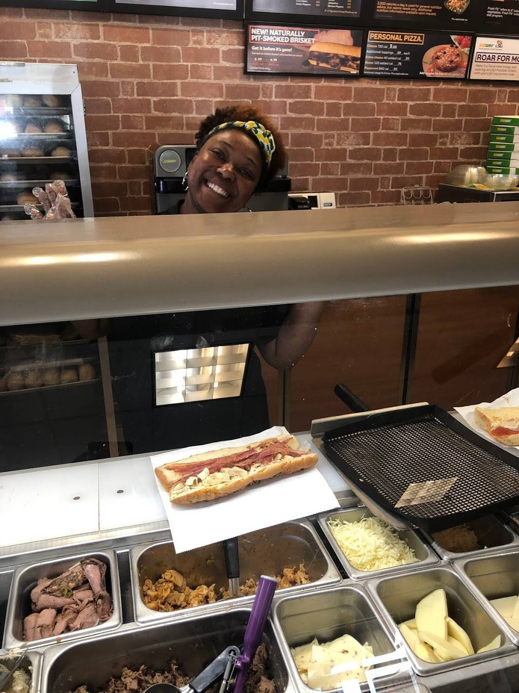 Subway | meal takeaway | 127 W State St, Baton Rouge, LA 70802, USA | 2253434511 OR +1 225-343-4511