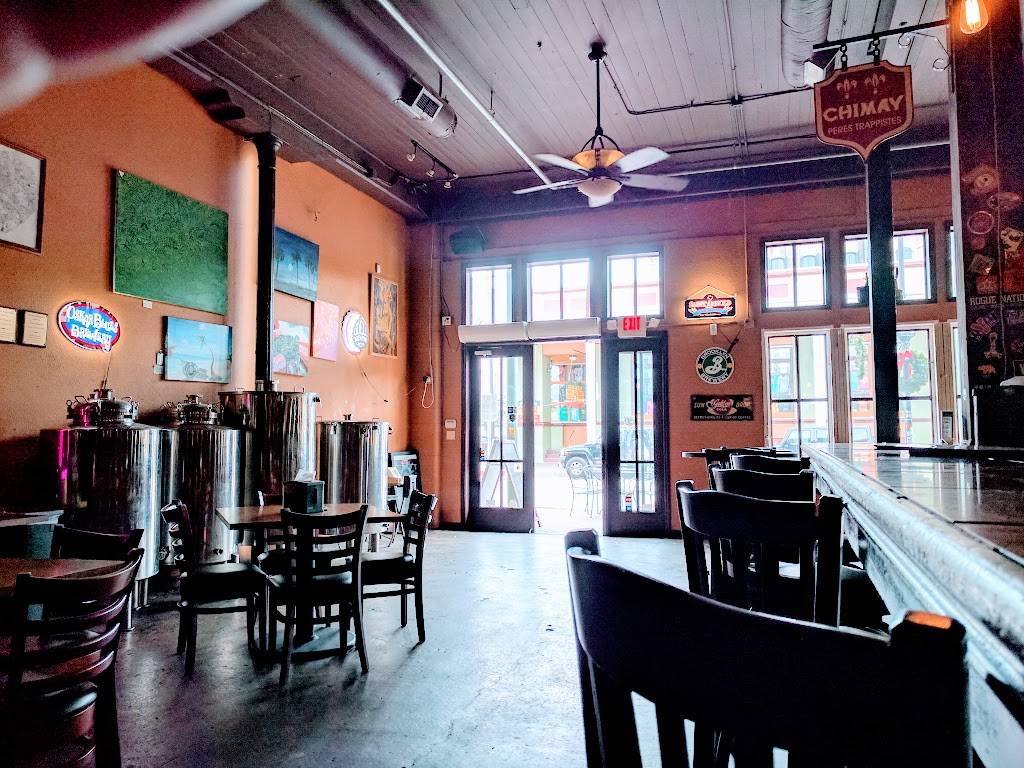 Brews Brothers | restaurant | 2404 Strand St, Galveston, TX 77550, USA | 4097632739 OR +1 409-763-2739