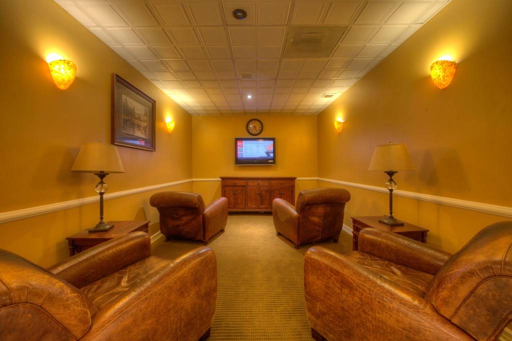 TCR The Club of Riverdale | restaurant | 2600 Netherland Ave, Bronx, NY 10463, USA | 7187969099 OR +1 718-796-9099