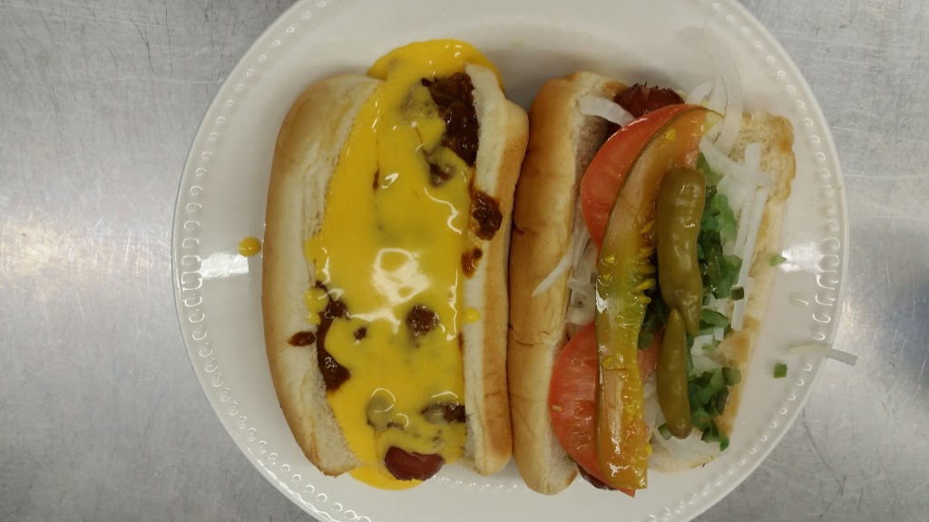 Lincoln Gyros Inc | restaurant | 2314 S 27th St, Milwaukee, WI 53215, USA | 4143834343 OR +1 414-383-4343