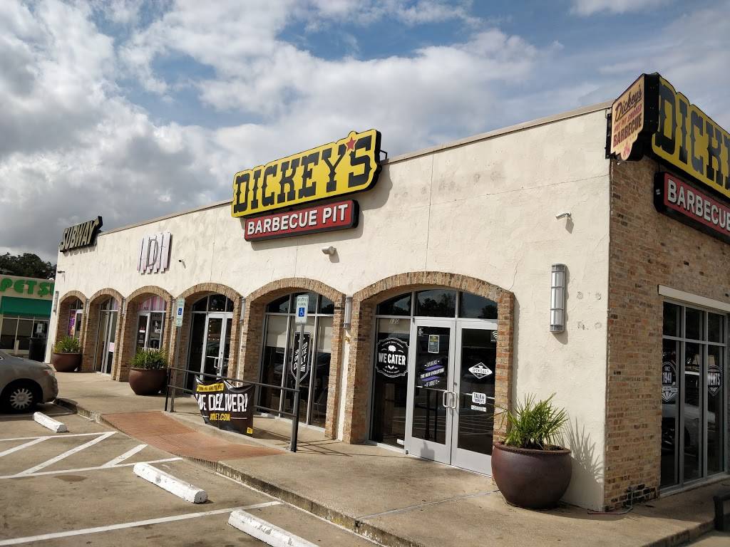 Dickeys Barbecue Pit | restaurant | 2525 Wycliff Ave, Dallas, TX 75219, USA | 2147800999 OR +1 214-780-0999