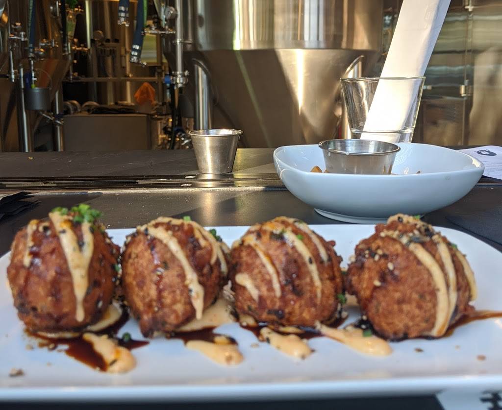 Oscars Brewing Company | restaurant | 29375 Rancho California Rd, Temecula, CA 92591, USA | 9516952422 OR +1 951-695-2422