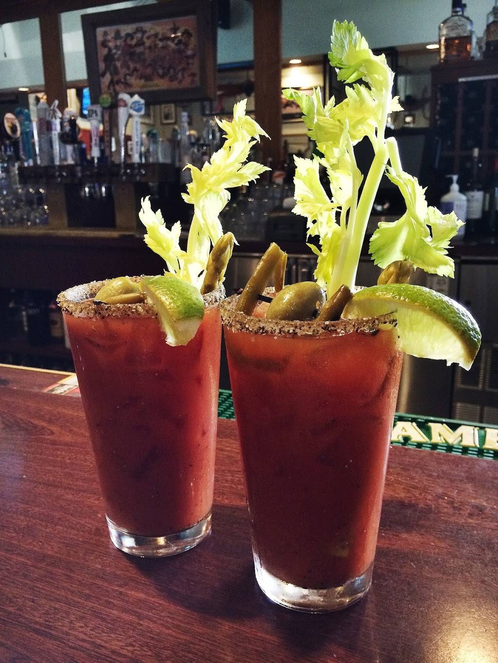 The Riata Diner & Tavern | restaurant | 190 S J St, Livermore, CA 94550, USA | 9252949170 OR +1 925-294-9170