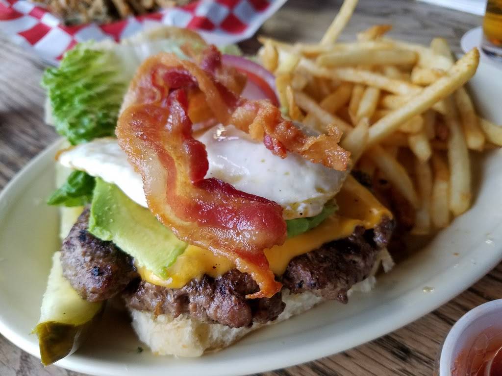 Saint Danes Bar & Grille | restaurant | 502 Elgin St, Houston, TX 77006, USA | 7138077040 OR +1 713-807-7040